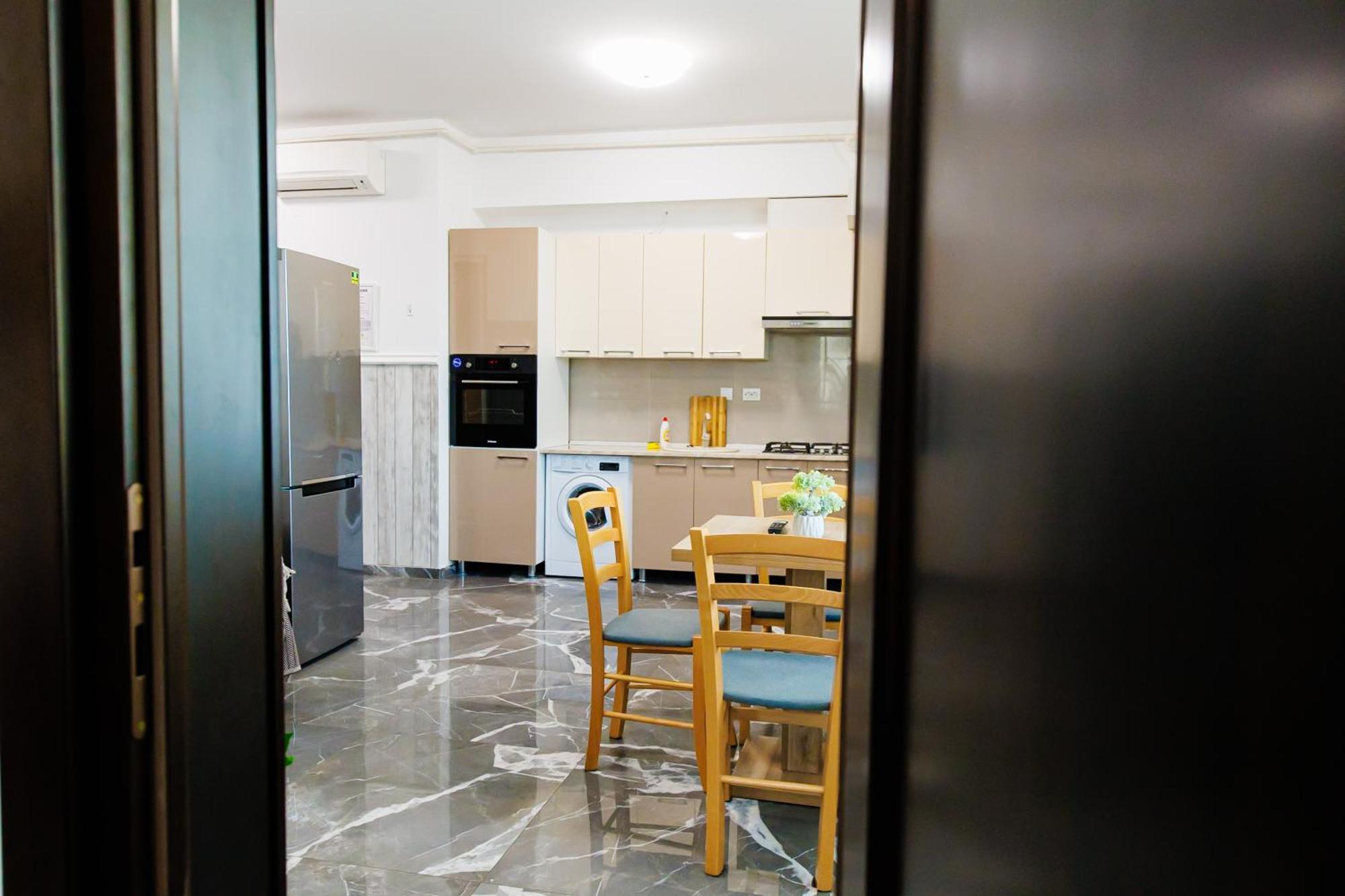 Luxury Lazar Towers Palas Mall Area Iasi Luaran gambar